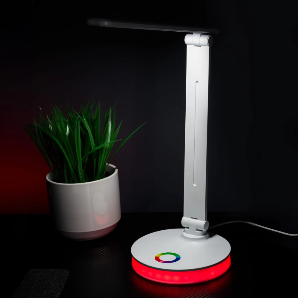 Lampka na biurko Bruno White 5W LED RGB – w aranżacji wnętrza