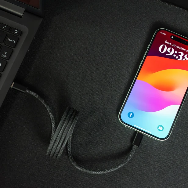 LV1277_14.jpg