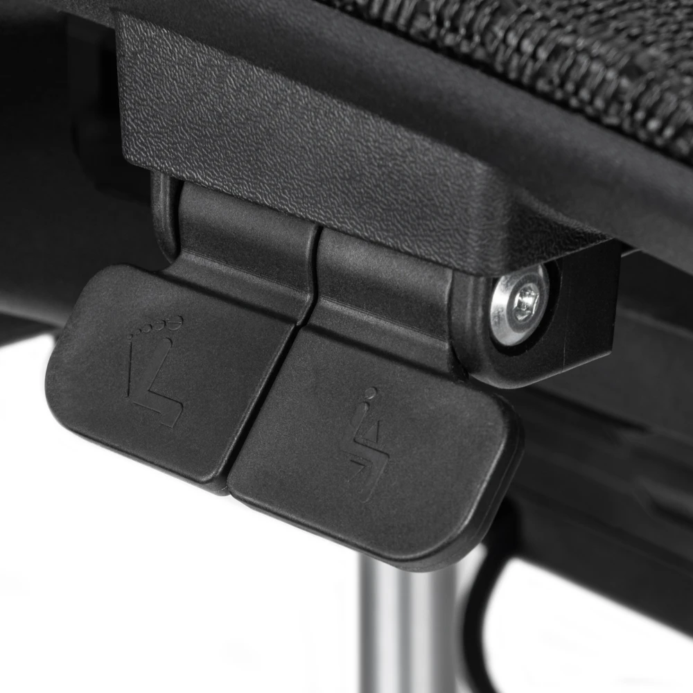 Zestaw biurko elektryczne z regulacją wysokości Control Pro czarny 138/67 i fotel ergonomiczny Control Pro czarny – detal z bliska