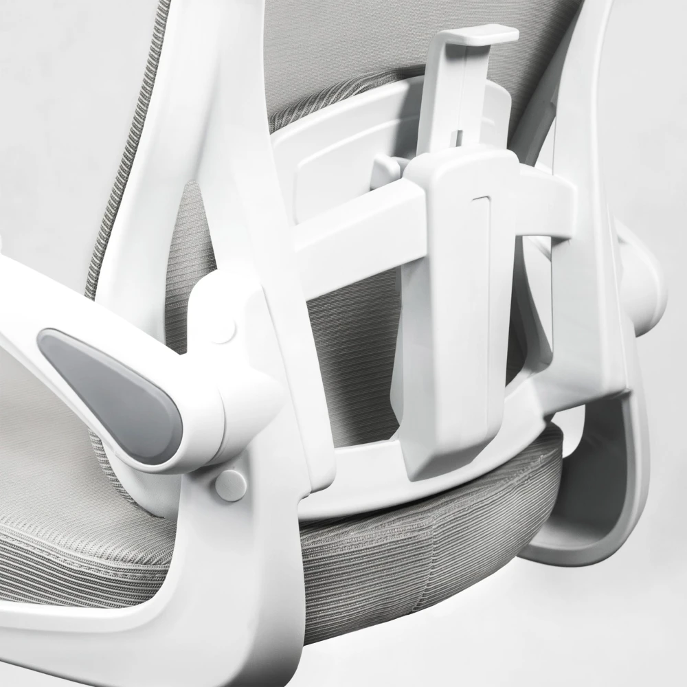 Zestaw biurko elektryczne z regulacją wysokości Control Lite dąb złoty 140/60 i fotel ergonomiczny Ergo Lite biały – detal z bliska