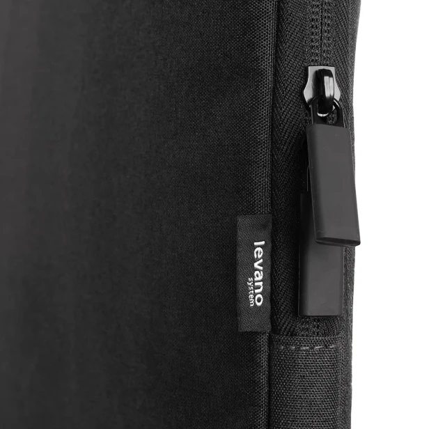 Zamek i metka etui Varia 15,6" – zbliżenie