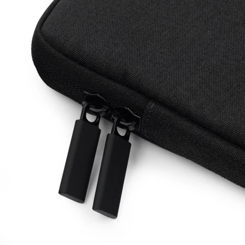 Podwójny suwak etui Varia 13,3" – zbliżenie