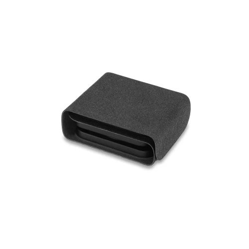 Złożona ładowarka MagSafe Wallet w materiałowym etui