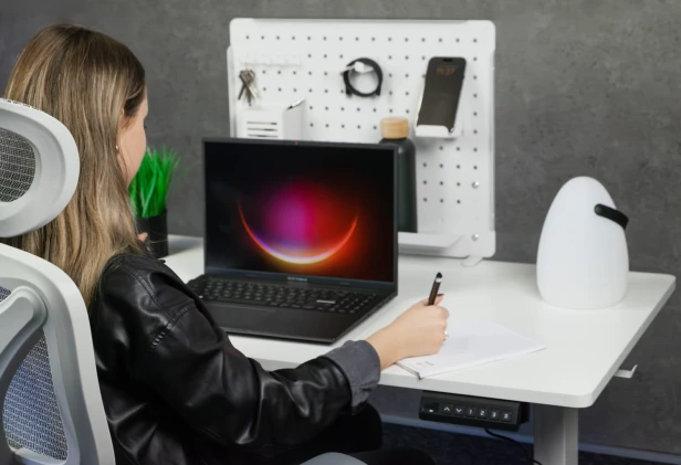 Biurko do pracy stojącej