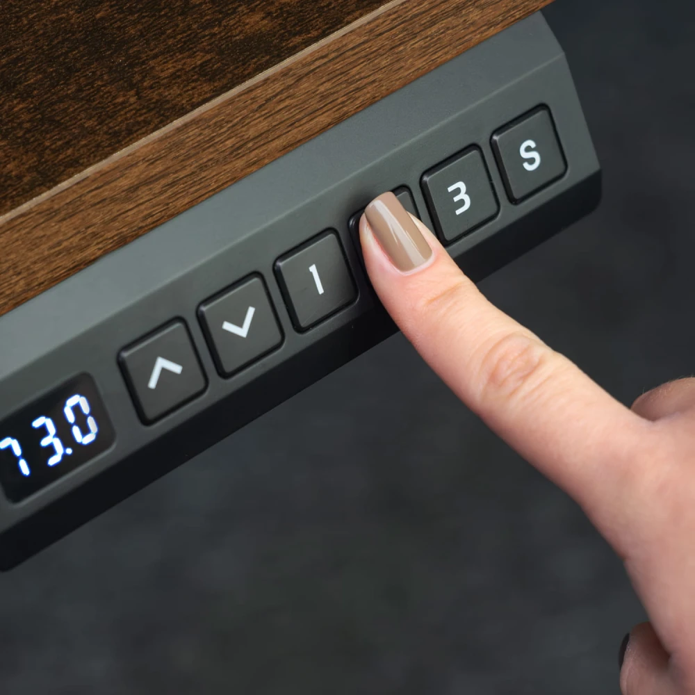 Biurko Control+ 120 Retro Drewno – panel sterowania z bliska