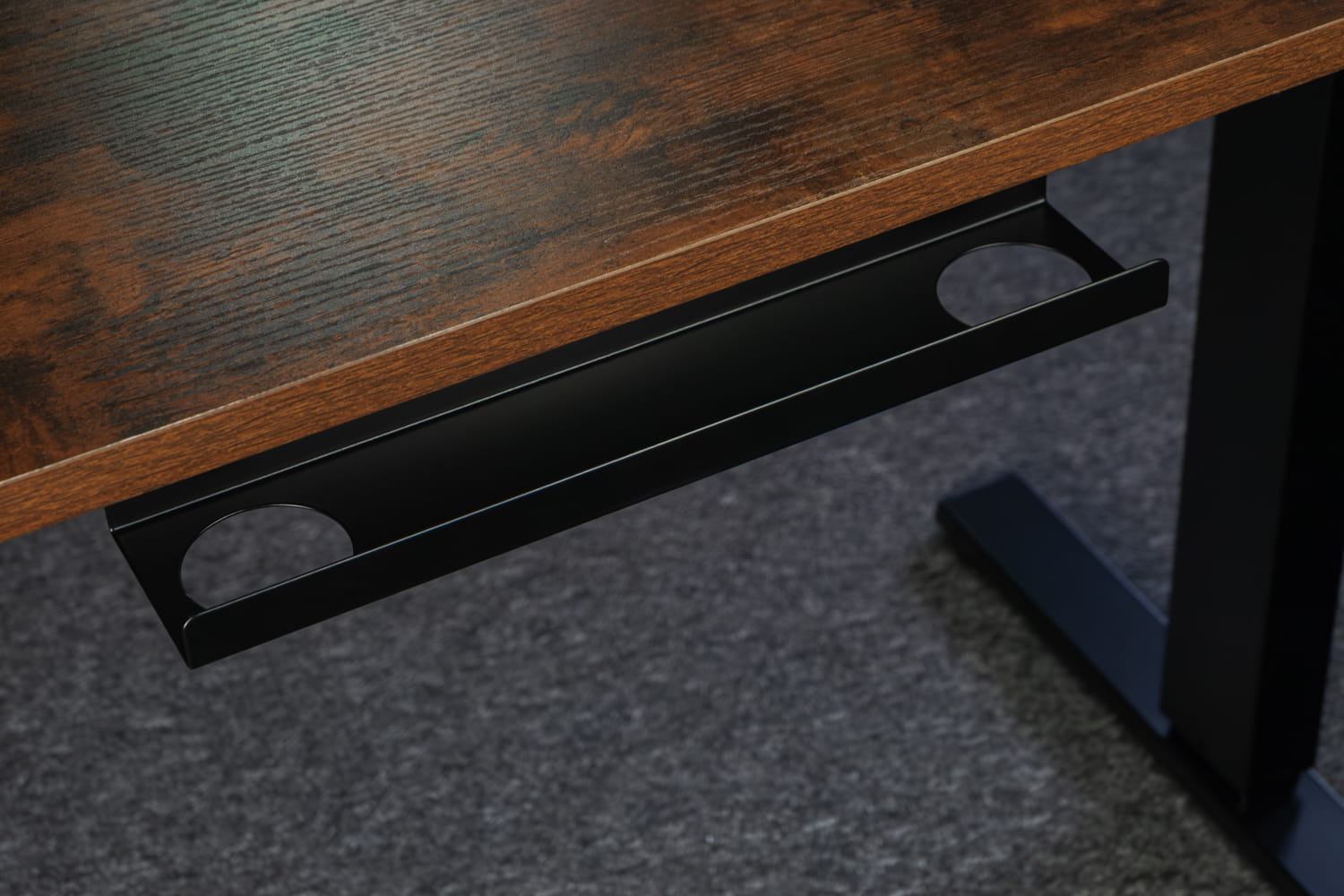 Organizer na kable i wieszaki