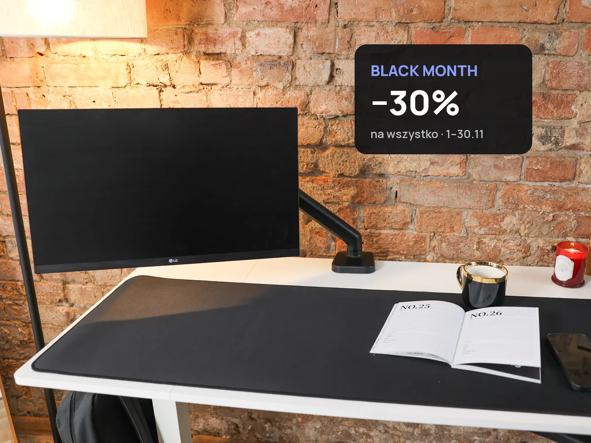 Podkładka na biurko i monitor na uchwycie na białym biurku regulowanym, wszystko 30% taniej w Black Month 2026 w LVN System